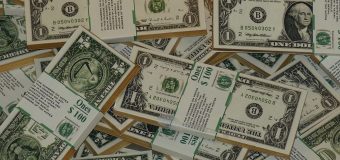 Dolar poniżej 3,80 zł