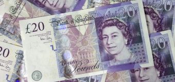 Lekkie umocnienie funta