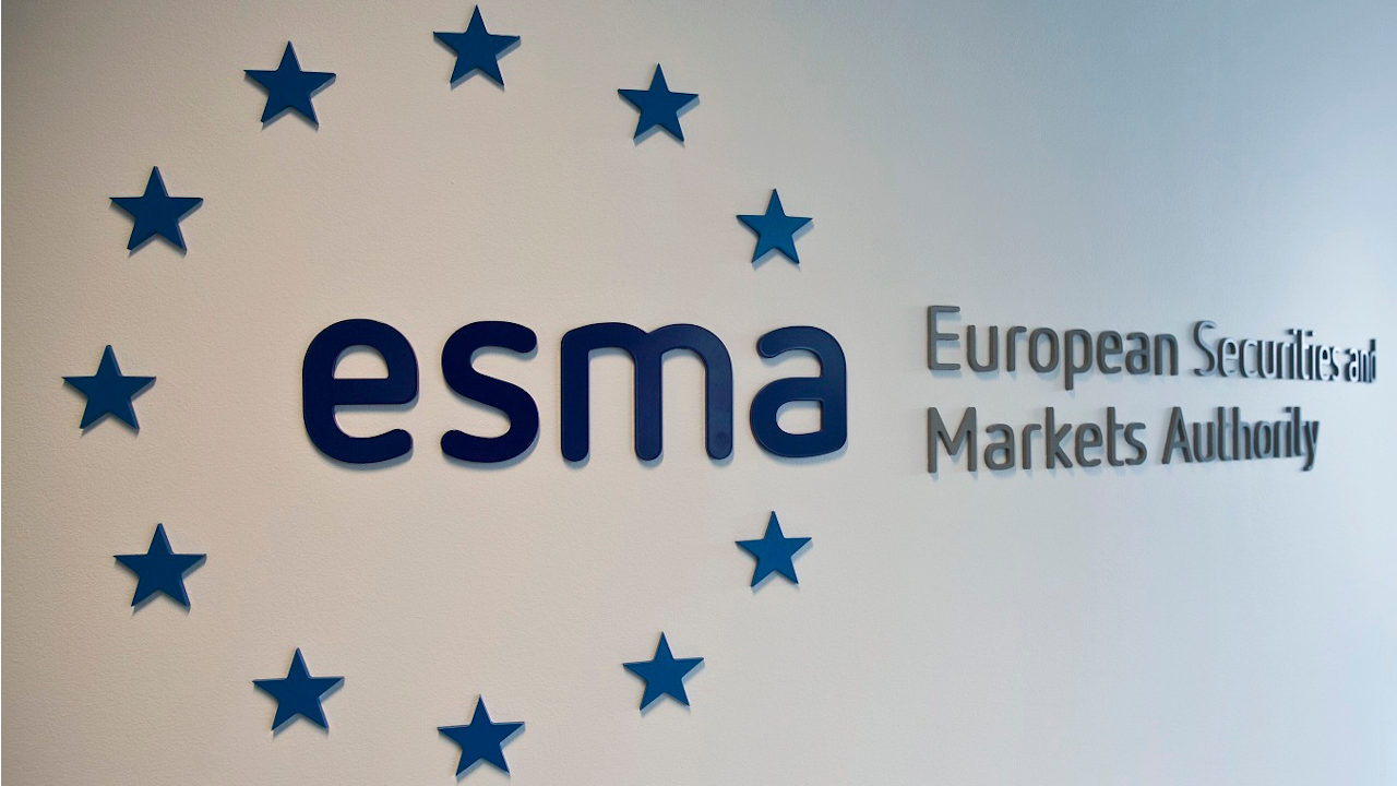 ESMA rozważa większą ochronę inwestorów korzystających z copy tradingu esma zawiesza obowiązek raportowania o wykonaniu