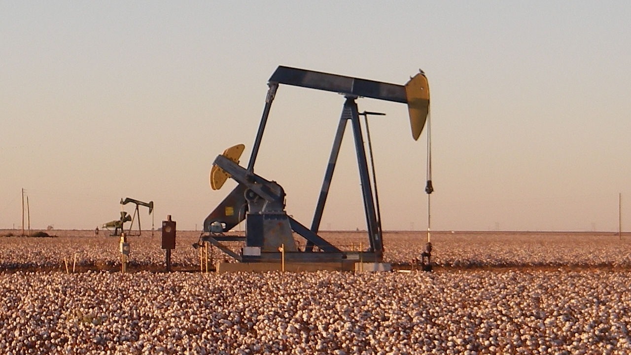 Arabia Saudyjska ostrzega traderów przed shortowaniem ropy