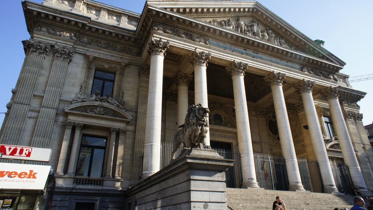 FSMA: ponad pół miliona Belgów handluje na rynku akcji Giełda w Brukseli - belgia - pół miliona belgów inwestuje w akcje