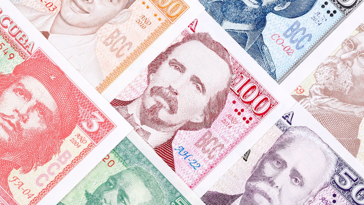 Banki na Kubie przestaną przyjmować dolary w gotówce kubańskie banki nie będą przyjmować dolarów w gotówce