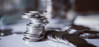 nbp podejmuje powolne działania w walce z inflacją w polsce
