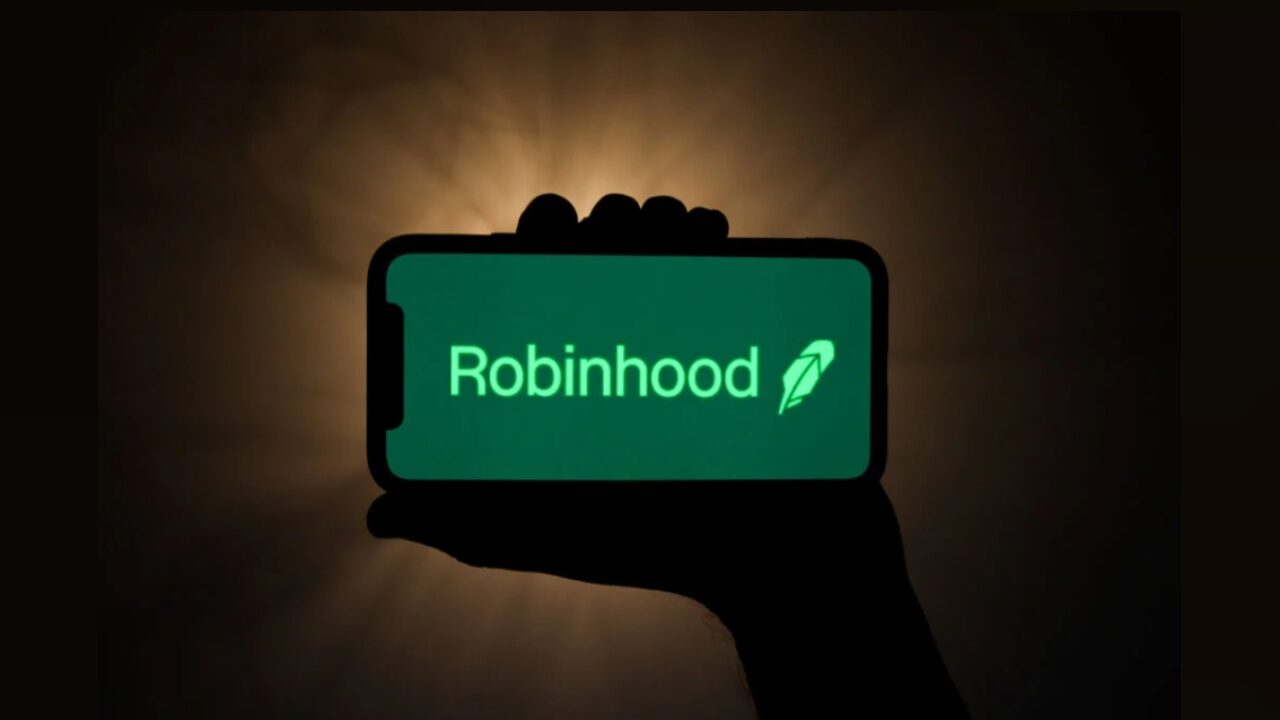 31% użytkowników opuściło platformę Robinhood Robinhood stanie przed sądem za ukrywanie kosztów transakcji