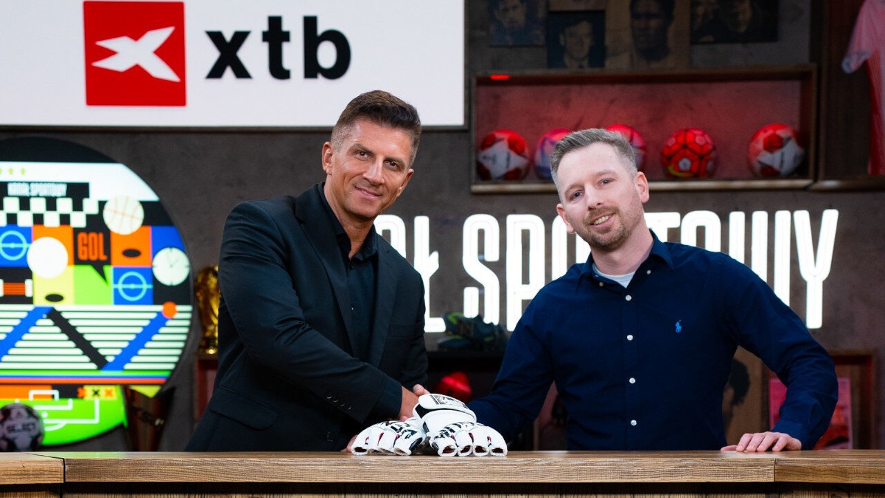 XTB nawiązuje współpracę z Kanałem Sportowym xtb nawiązał partnerstwo z kanałem sportowym - na zdjęciu mateusz borek i szymański