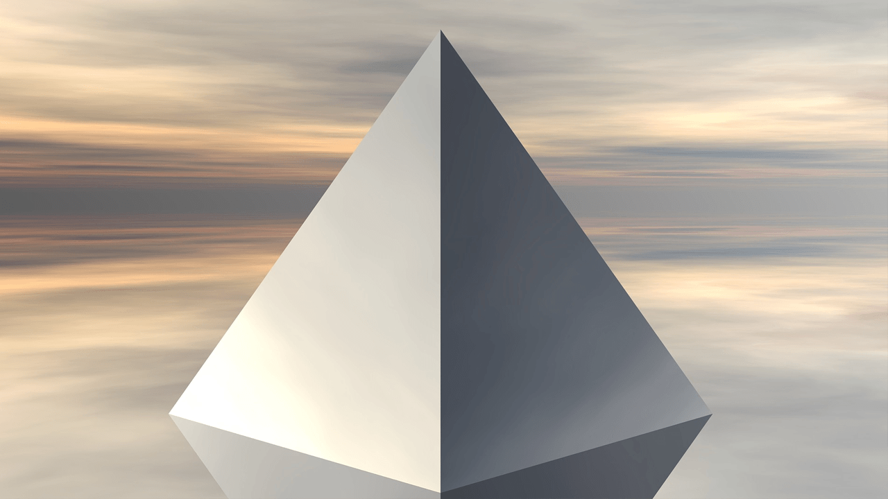 UOKiK – osoby promujące piramidę finansową IM Academy usłyszały zarzuty piramida